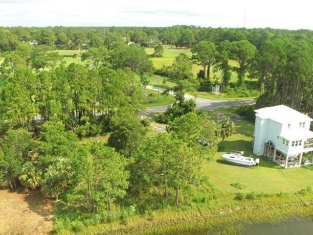Land for sale in Carrabelle, Florida