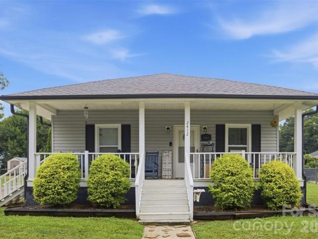 House for sale in Belmont, North Carolina