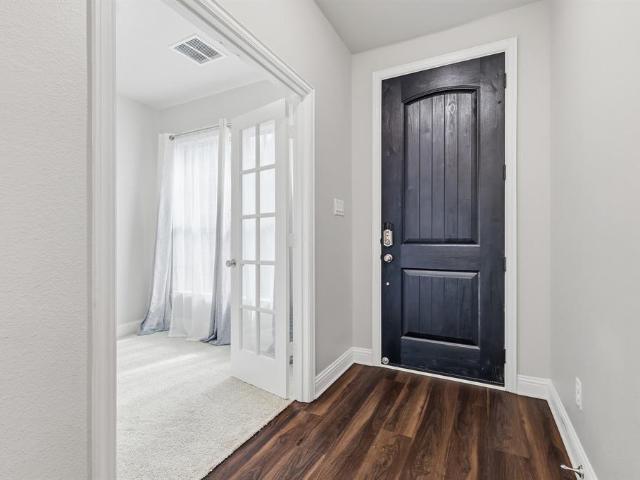 Townhouse for sale in Denton, Texas