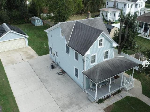 House for sale in Shell Pile, Commercial Township