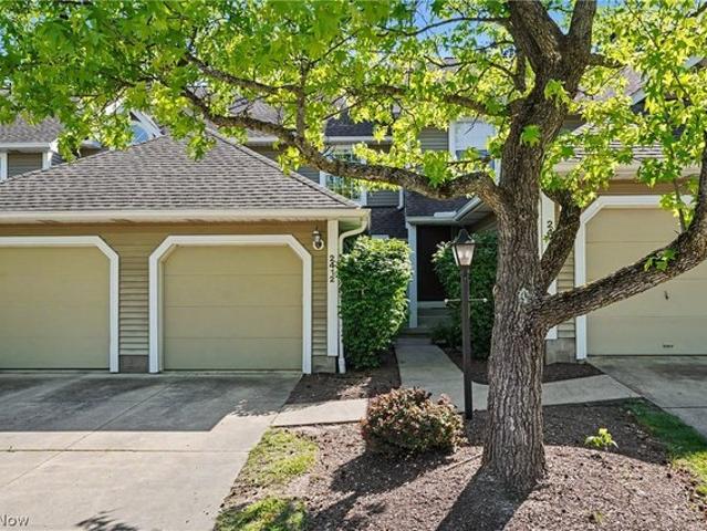 Townhouse for sale in Summit, Ohio