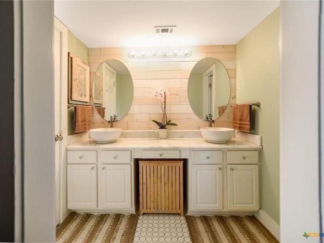 House for sale in Port Lavaca