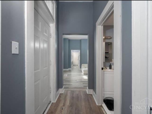 House for sale in Walnut Hills, Roselawn
