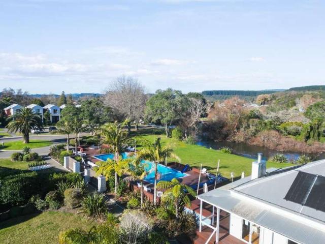 Apartment for sale in Mourea, Bay Of Plenty