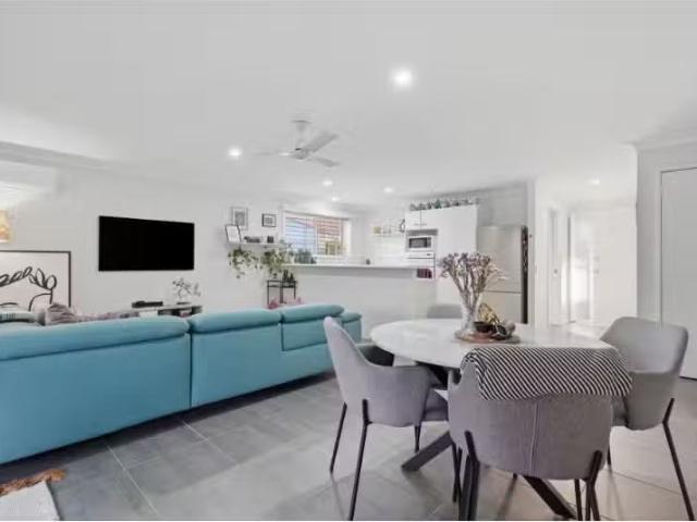 Apartment for rent in Fernbrook, Queensland