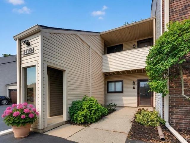 Condo for sale in Grosse Ile, Michigan