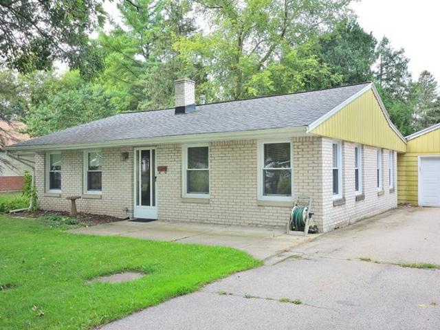 House for sale in Summit, Waukesha County