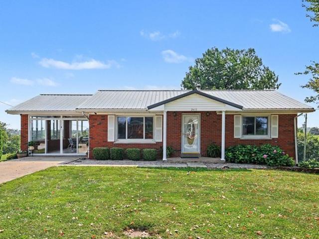 House for sale in Crittenden, Kentucky