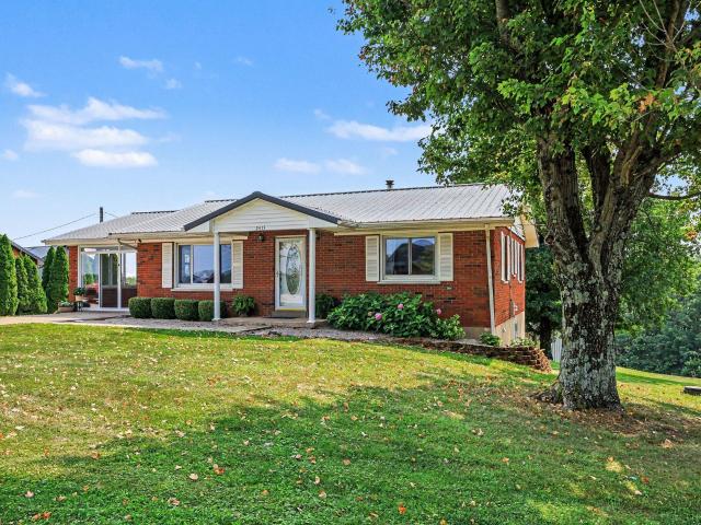House for sale in Crittenden, Kentucky
