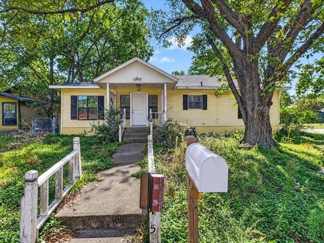House for sale in Corsicana, Navarro County
