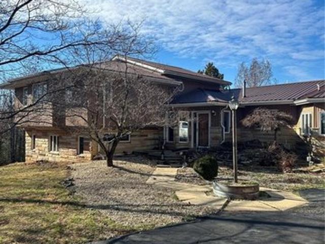 House for sale in Vandalia, Illinois