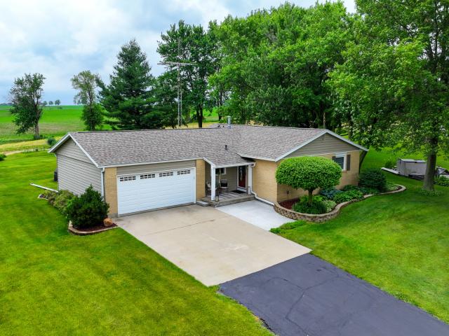 House for sale in Whiteside, Illinois