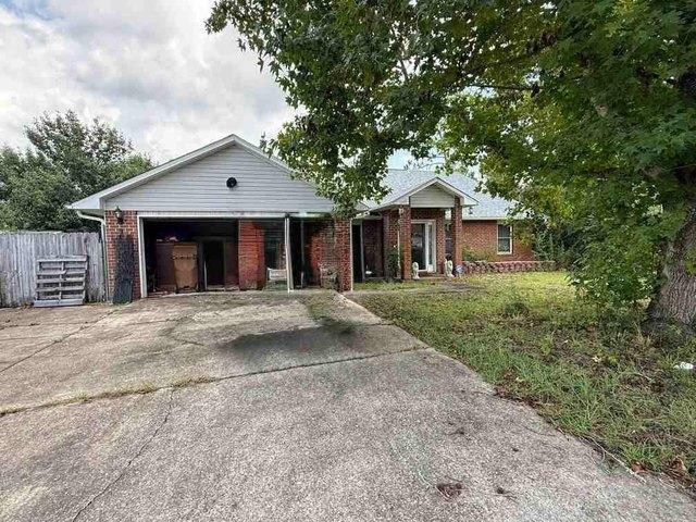 House for sale in Navarre, Florida