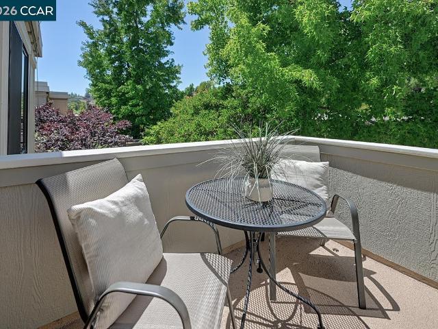 Condo for sale in Walnut Creek, California