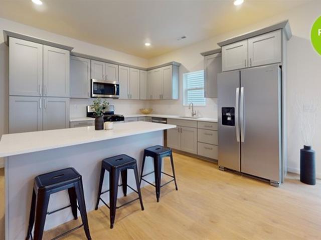 Townhouse for sale in Minot, North Dakota
