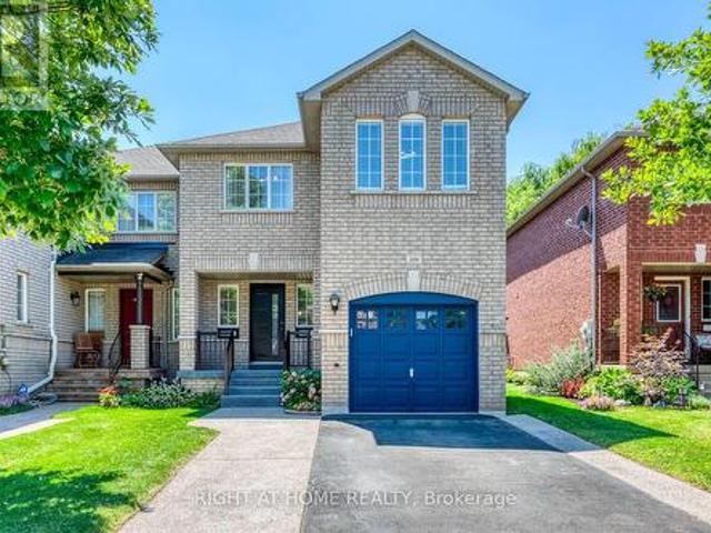 House for sale in Oakville, Golden Horseshoe