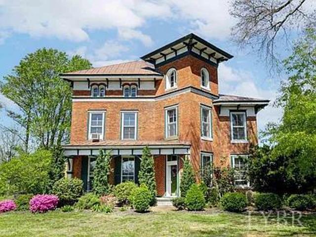 House for sale in Virginia