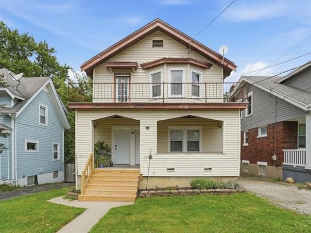 House for sale in Roselawn, Ohio