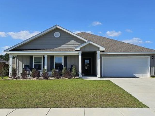House for sale in Elberta, Alabama