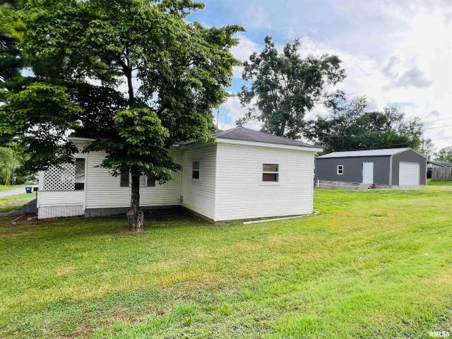 House for sale in Eldorado, Illinois