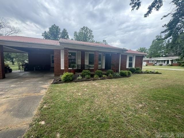 House for sale in Ark
