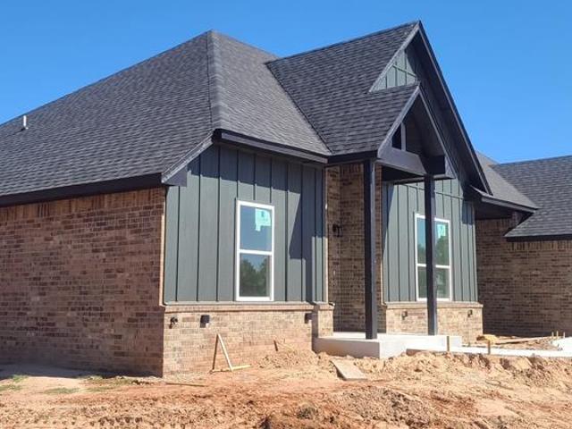 House for sale in Blanchard, Grady County
