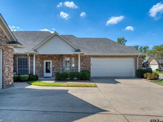 Townhouse for sale in Smith, Texas