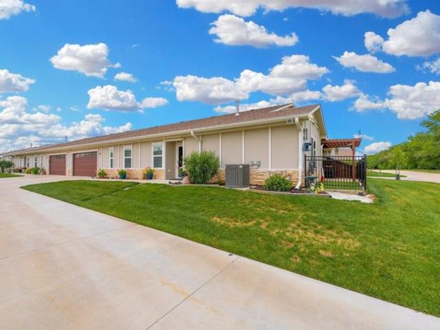 Condo for sale in Kansas