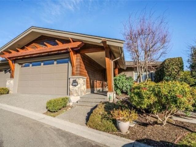 Townhouse for sale in Nanoose Bay, British Columbia
