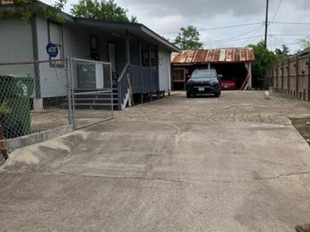House for sale in Cameron, Texas