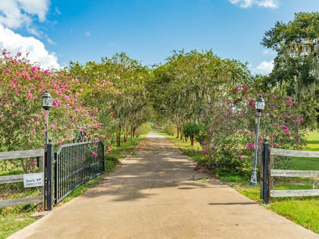 House for sale in Rosharon, Texas