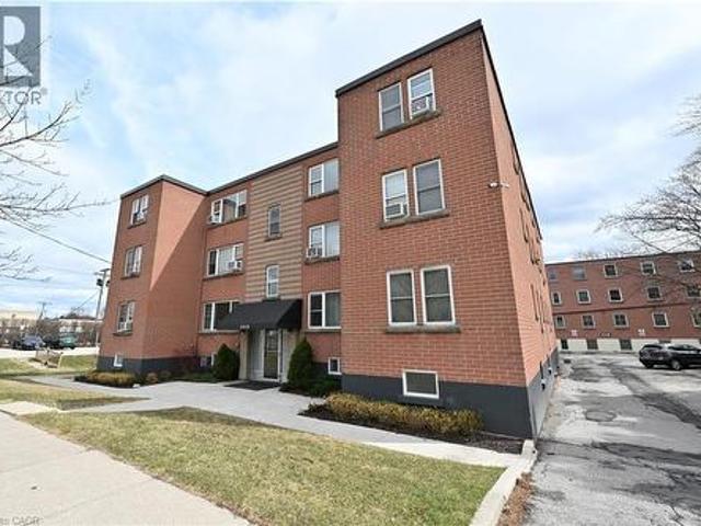 Condo for sale in Burlington, Ontario