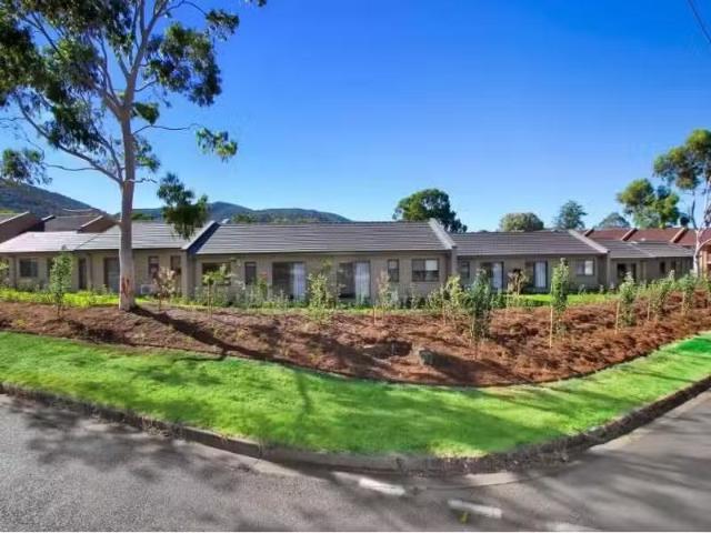 Condo for rent in Piallamore, New South Wales