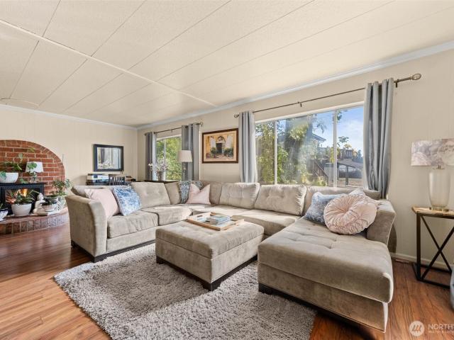 House for sale in Gig Harbor, Pierce County