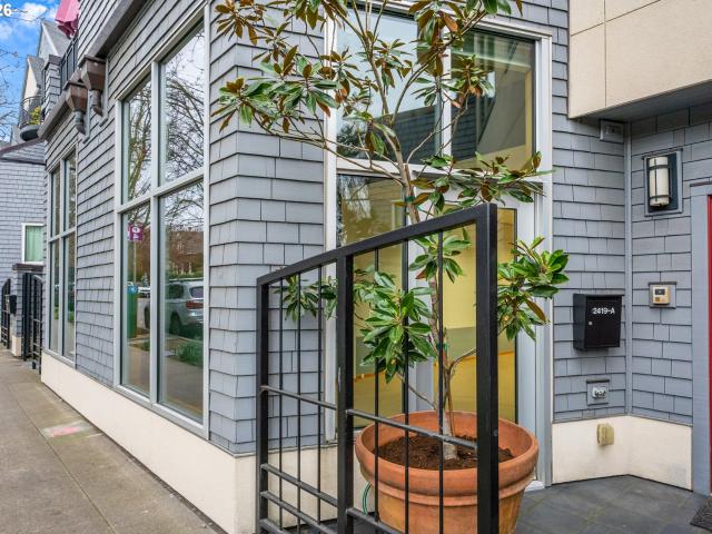 Commercial for sale in Oregonia