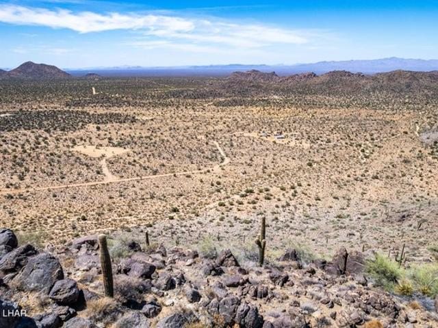 Land for sale in Yucca, Arizona