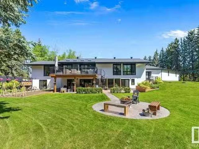 House for sale in Alberta