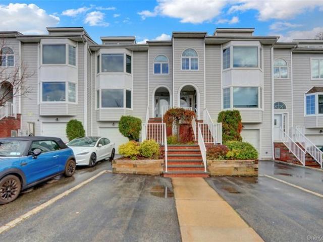 Condo for sale in Queens, Arverne