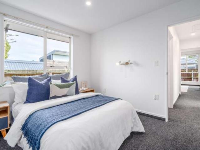 House for sale in Chaslands, Canterbury
