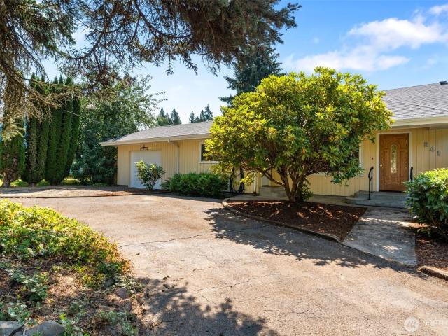 House for sale in Castle Rock, Washington