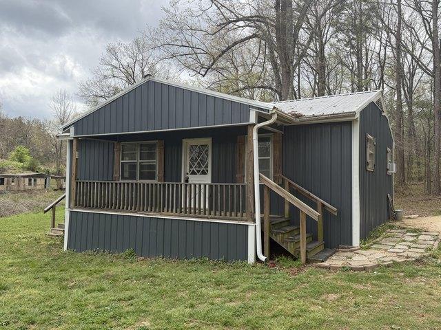 House for sale in Walnut, Mississippi