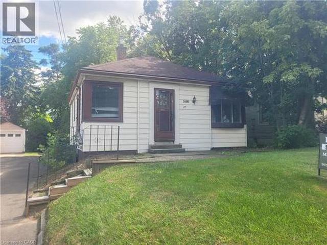 House for rent in Ancaster, Ontario