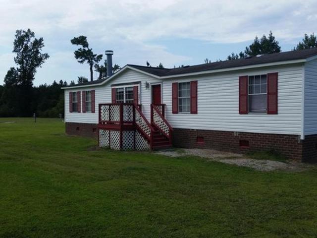House for sale in Aurora, North Carolina