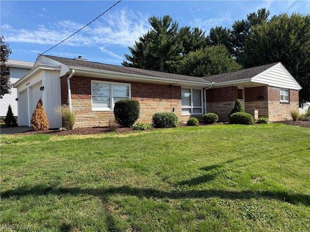 House for sale in Charity Rotch, Massillon