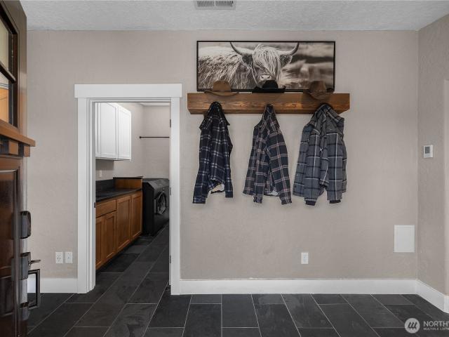 House for sale in Winlock, Washington