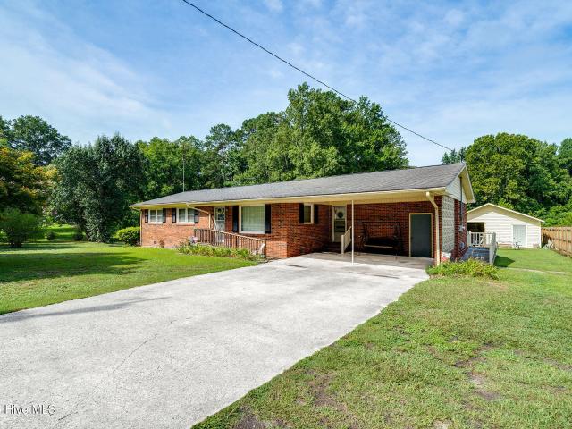 House for sale in Magnolia, North Carolina