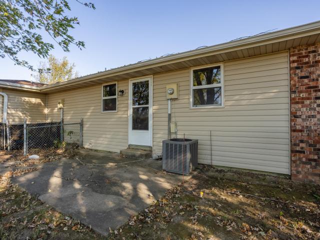 House for sale in Fair Grove, Greene County