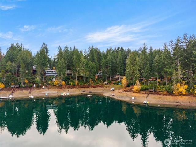 House for sale in Tahuya, Washington