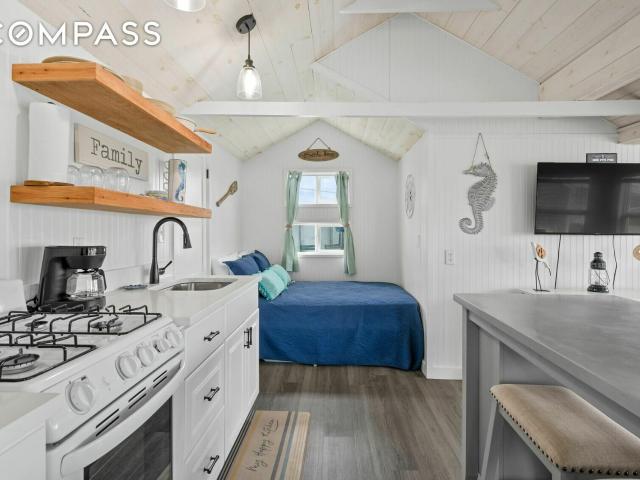 House for sale in Dennis Port