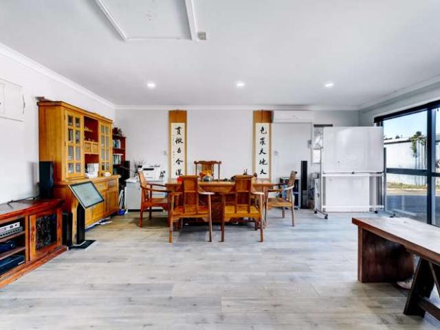Property for sale in Paremoremo
